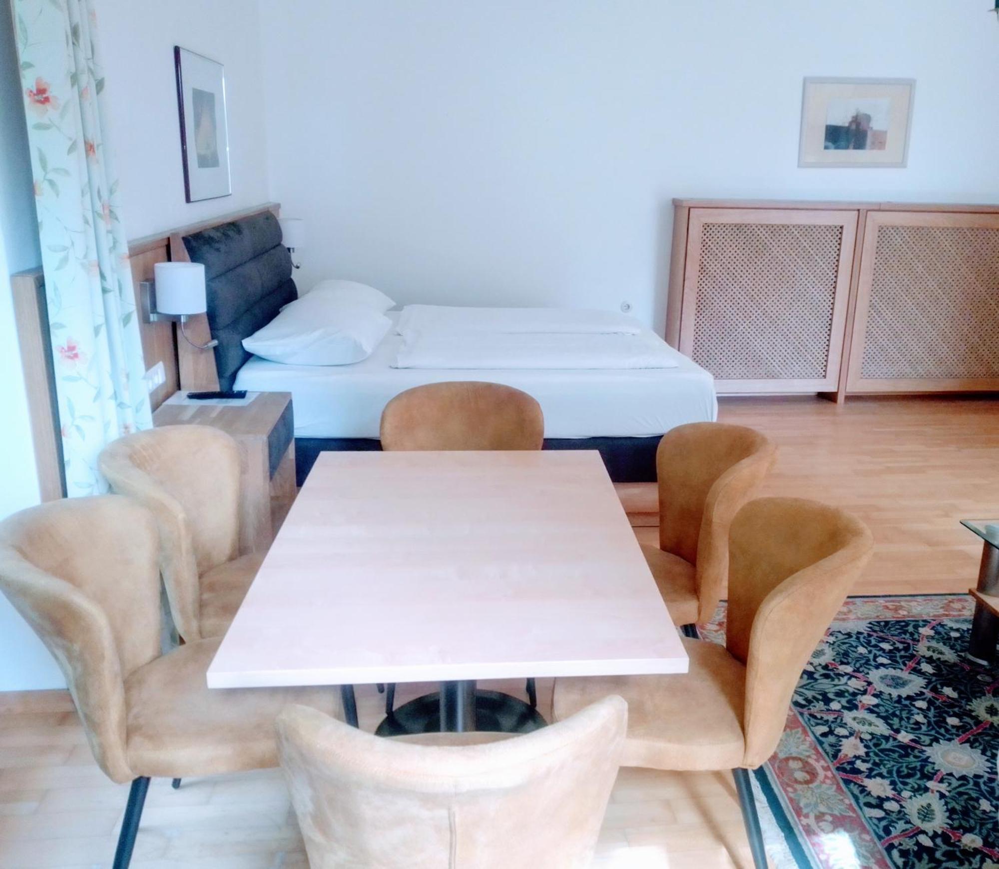 Gut Drasing Hotel Krumpendorf Bagian luar foto