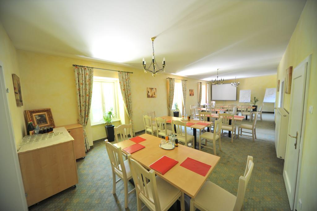 Gut Drasing Hotel Krumpendorf Bagian luar foto