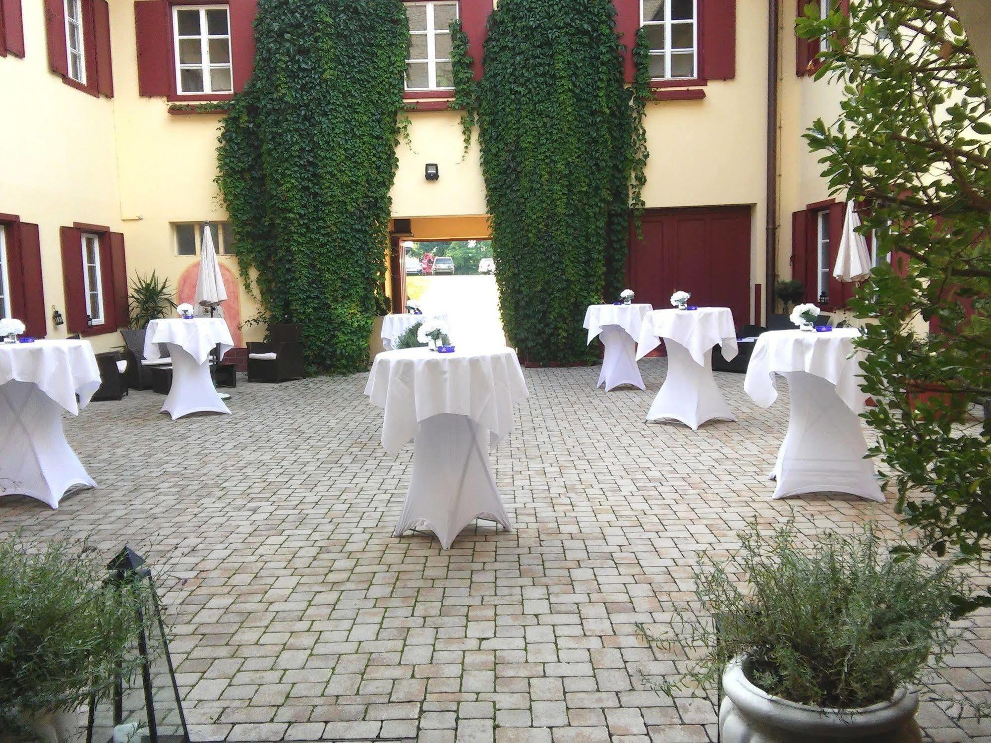 Gut Drasing Hotel Krumpendorf Bagian luar foto
